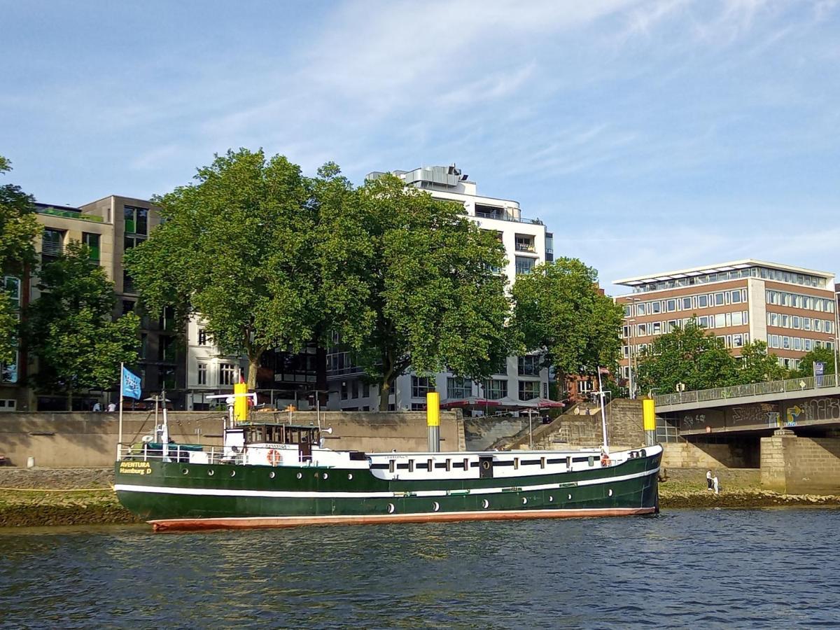 Kuestenmotorschiff Aventura Бремен Екстер'єр фото
